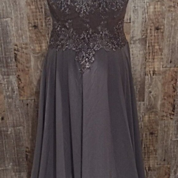 NWT CINDERELLA DIVINE #7258 CHARCOAL GRAY CHIFFON WOMENS EVENING GOWN SZ 2X NEW - Picture 3 of 9